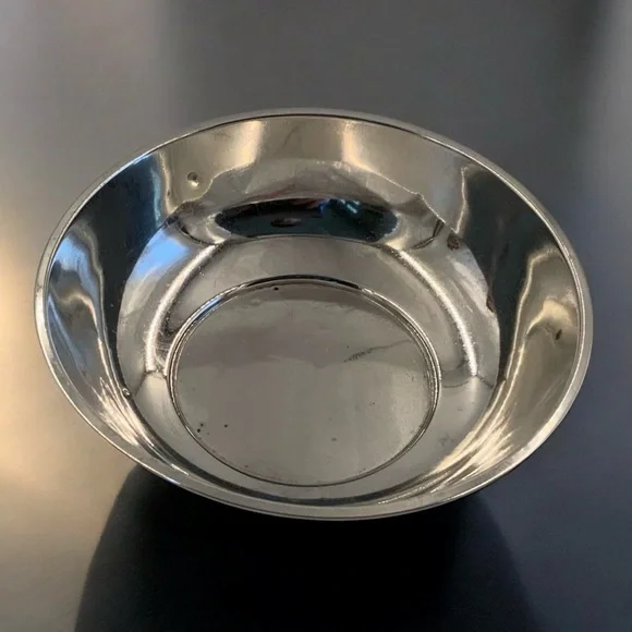 Vintage Sterling Silver Lot: Bread Tray, Bowl, Mint Julep Cup, 487 Grams, Marked - Picture 11 of 16